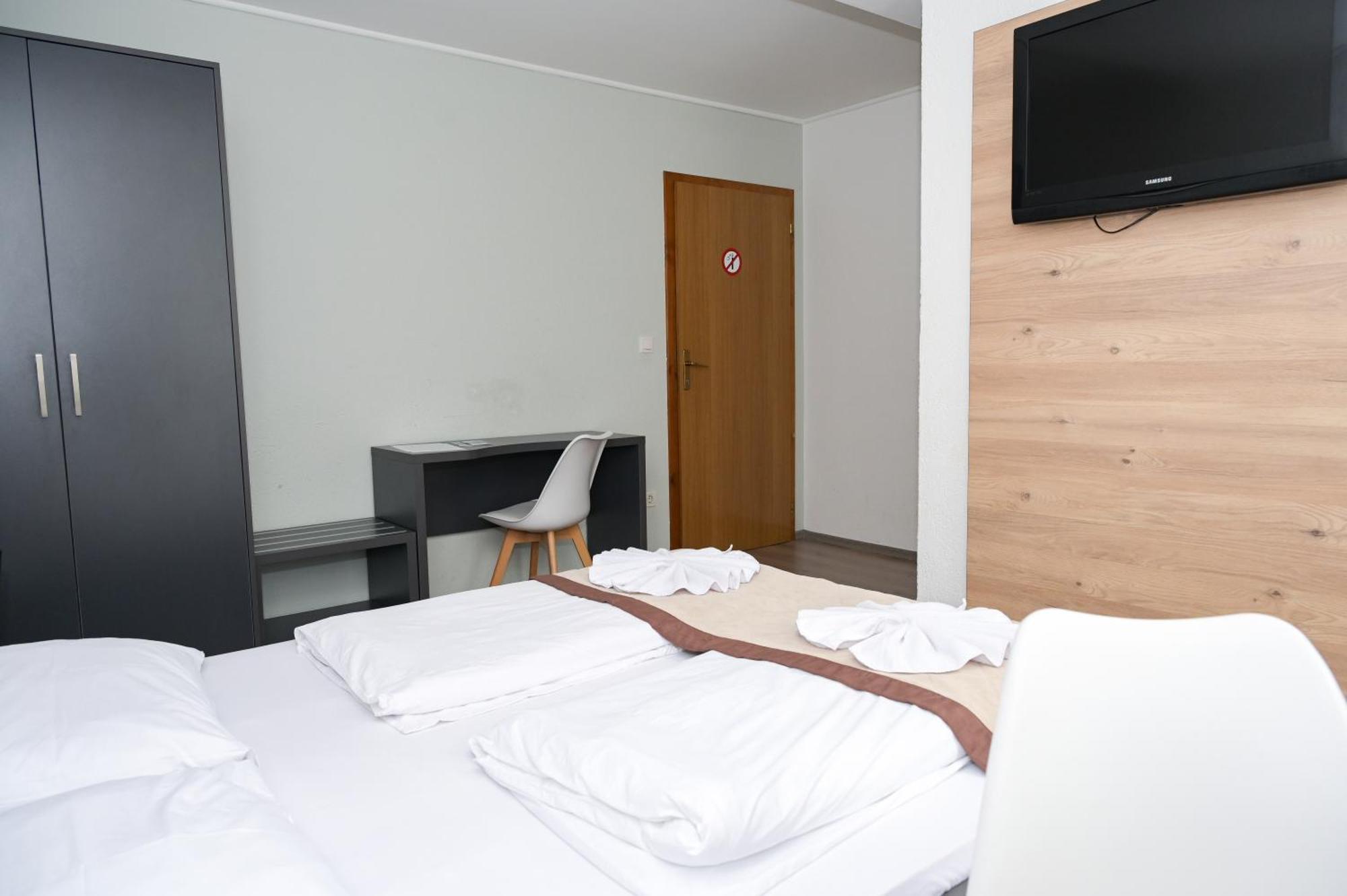 Motel Plaza Jajce Εξωτερικό φωτογραφία